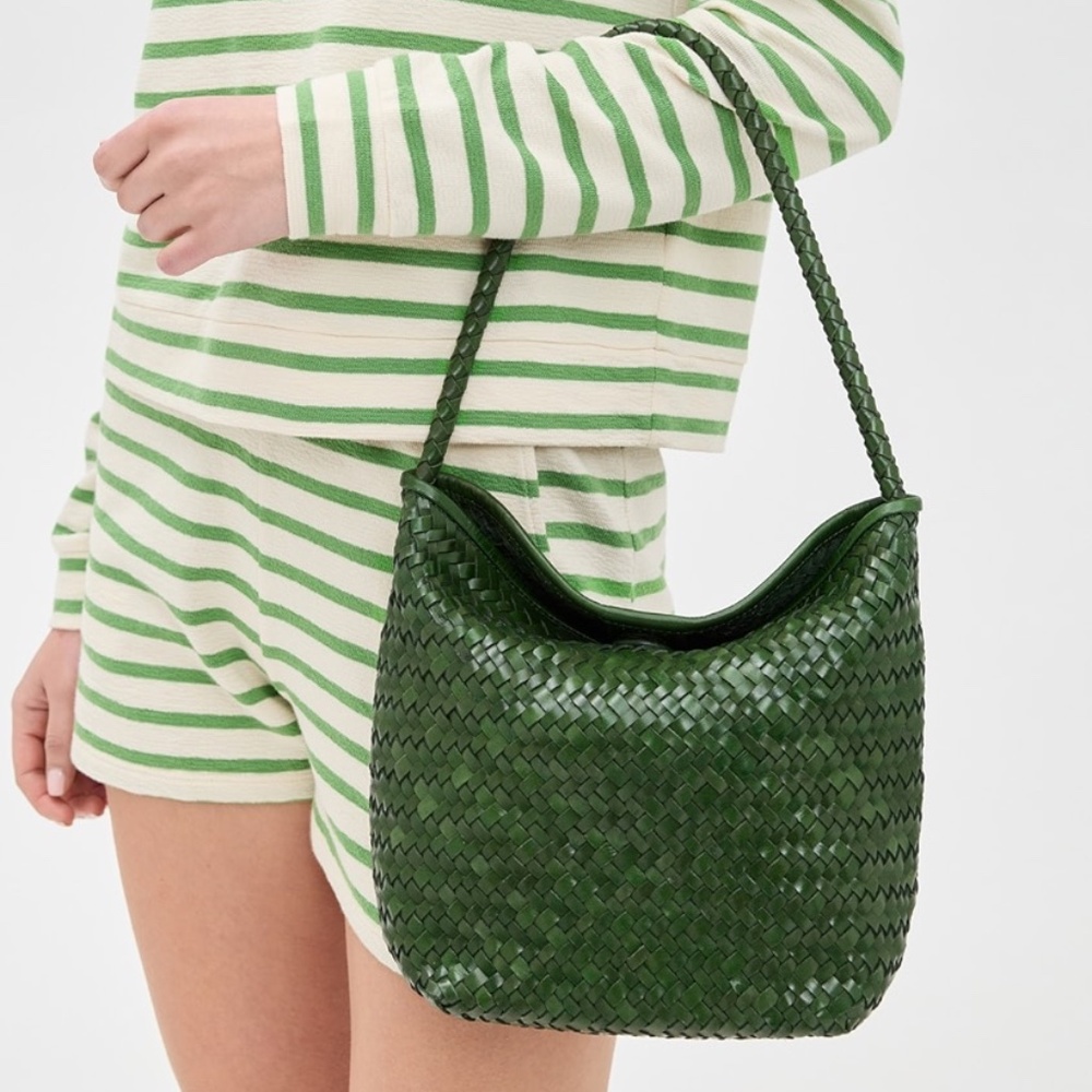 SOLD🚨Madewell Woven Shoulder Bag